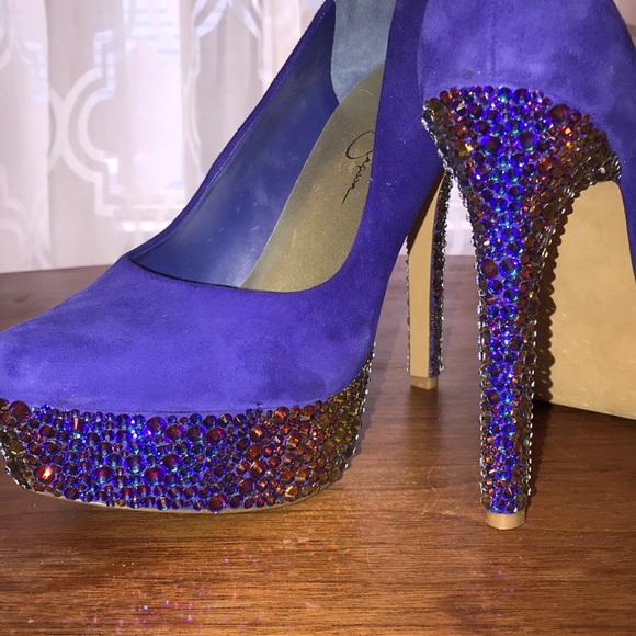 **ONE OF A KIND** Swarovski Embellished Pumps - Picture 5 of 7